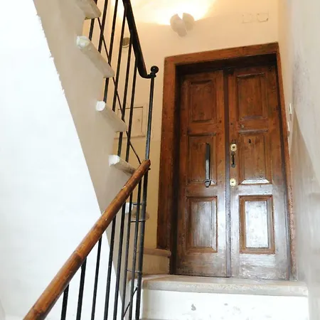 Apartments Bari Central شقة *